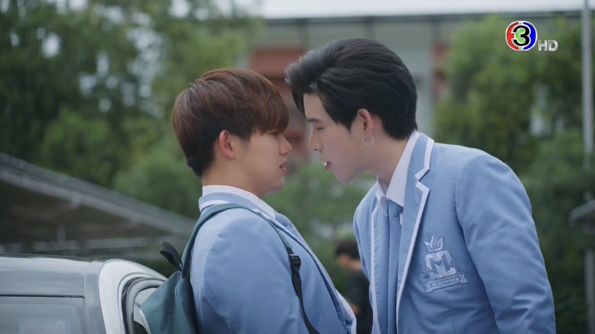 ClubSeriesYTH's tweet photo. อยากโดนไล่ขึ้นรถแบบนี้บ้าง 😂 #แอบหลงรักEP2

https://t.co/4Z7sPzQMmf https://t.co/lmNUzLk870
