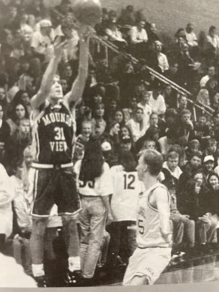 MUSTANG OF THE DAY- Feb 18 - Mike Kauls ⁦<a href="/mkauls/">mkauls</a>⁩, Class of 1995. Mike was an outstanding shooter for MV, including 7 3’s in one game. He was a captain and All Conference senior year. Played at Gustavus and then coached at MV. A true Mustang! #TeamFirst #MakeEmBelieve