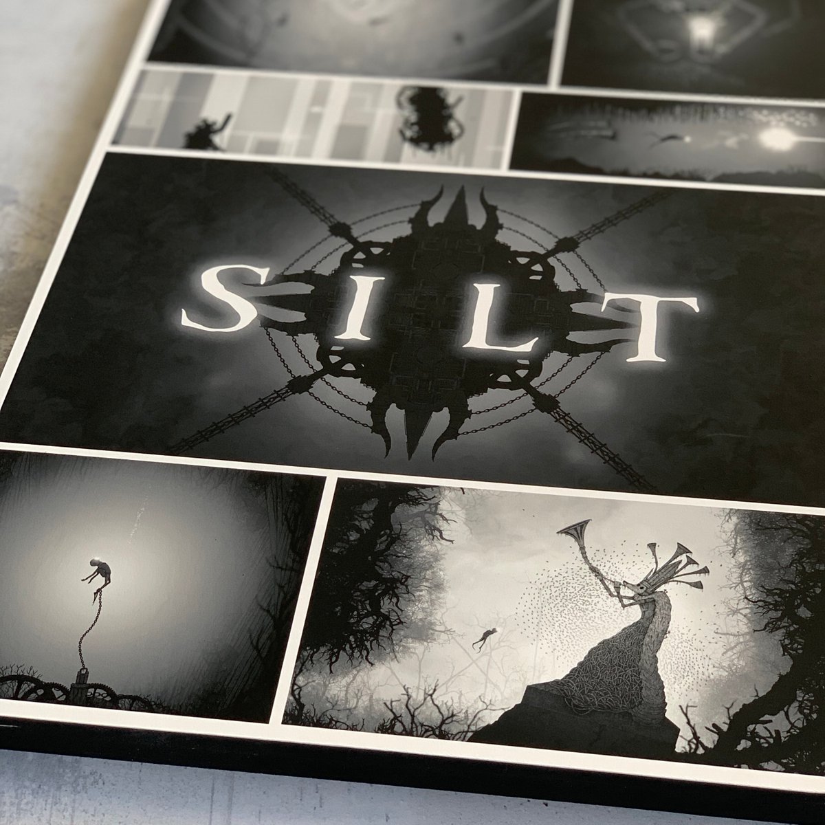 helloblue tweet media