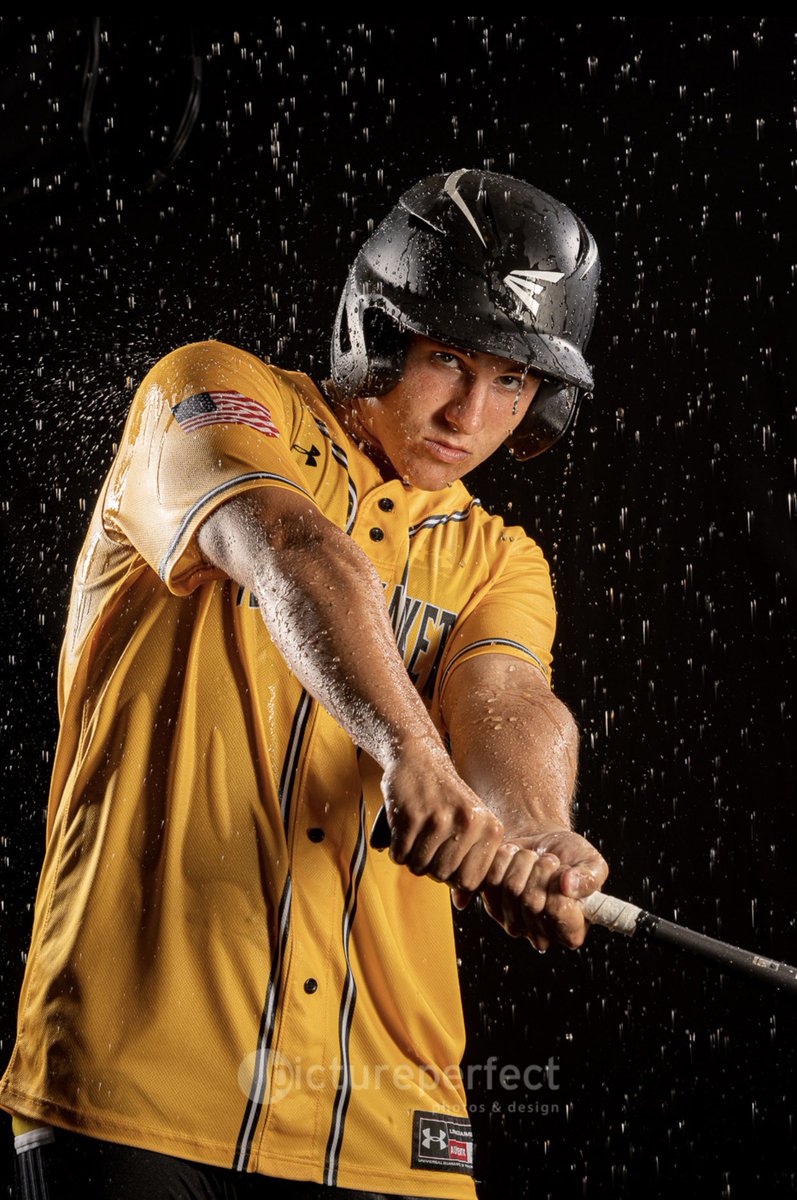 sarahetaylor123's tweet photo. Can’t wait for the baseball season to start! ⚾️🐝

Yellow Jackets have unfinished business🙌🏻

#shsbaseball #sidneyyellowjackets #unfinishedbusiness https://t.co/0XMogl0IbD