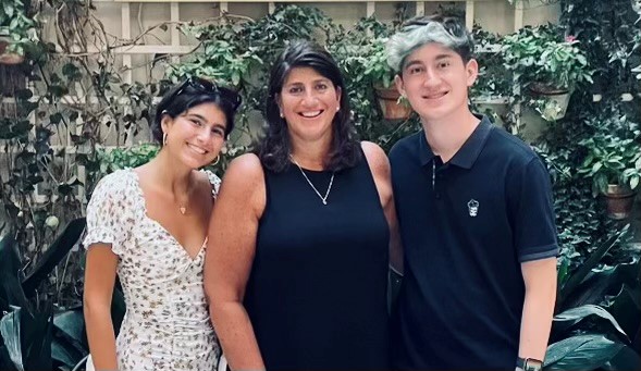 AbrashLara's tweet photo. Recently, I’ve been reflecting on my children who are beginning to plan for college. I always try to provide them with the best advice on college and adulthood. What is the best advice you received on furthering your education? #FunFriday2022 https://t.co/b4Jr8GiHcd