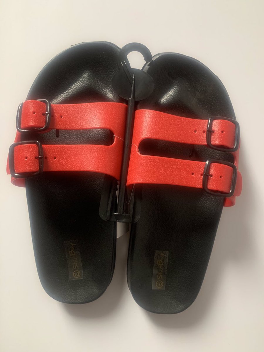JuneJunericc's tweet photo. And footwear too https://t.co/zP3P1C4aX4