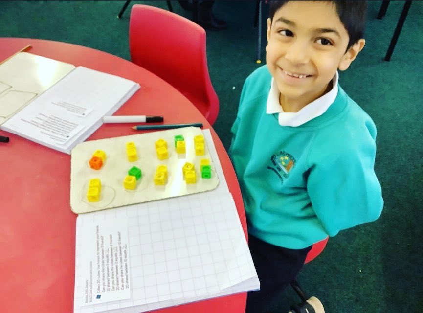Springwood_Prm's tweet photo. Pupils in #springyear2 are learning about grouping in 2s using concrete resources #springmathsandnumeracy https://t.co/SwpZDcVooX