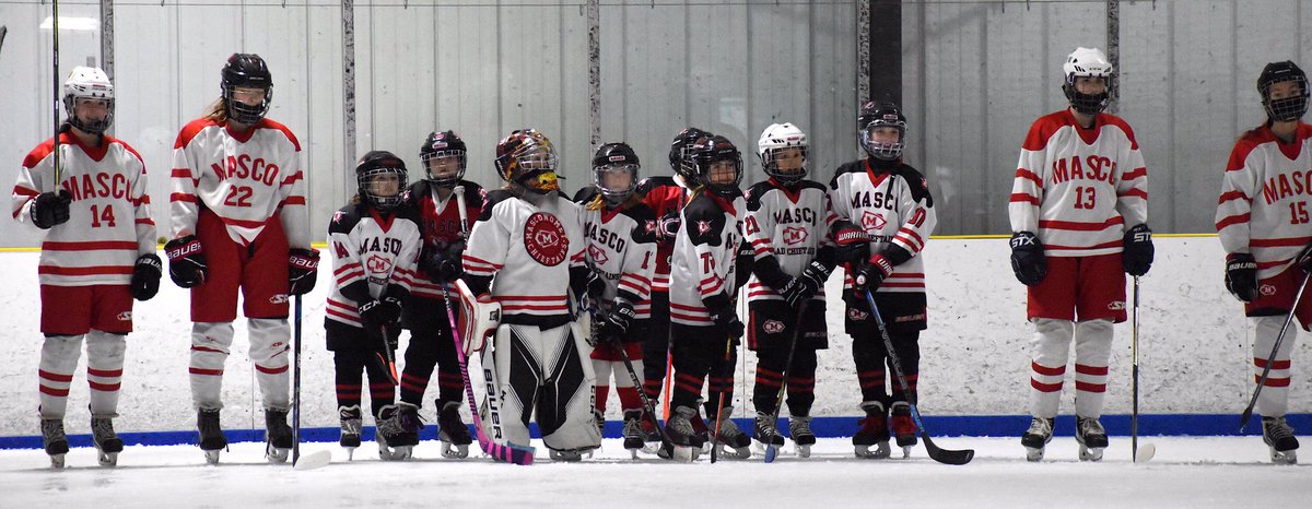 Senior Night coming up on Saturday.  But first, here is a shout out to the future seniors of our program!  <a href="/MascoHockey/">MascoYouthHockey</a> girls joined us on ice for our recent game against Beverly.  #futurelooksbright