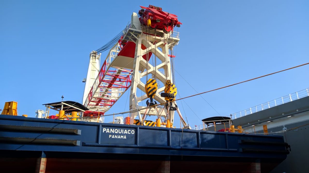 MarottaIlya's tweet photo. Hoy llego ⁦@canaldepanama⁩ la nueva grúa flotante Panquiaco, se une al resto del equipo flotante que apoya en las funciones de mantenimiento de nuestro Canal #JuntosSomosPanama https://t.co/tMyB6lZpjg