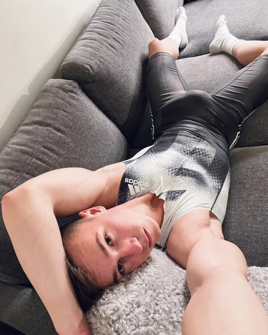 A new singlet?? Do you guys like it? https://t.co/arrYFPLKWg