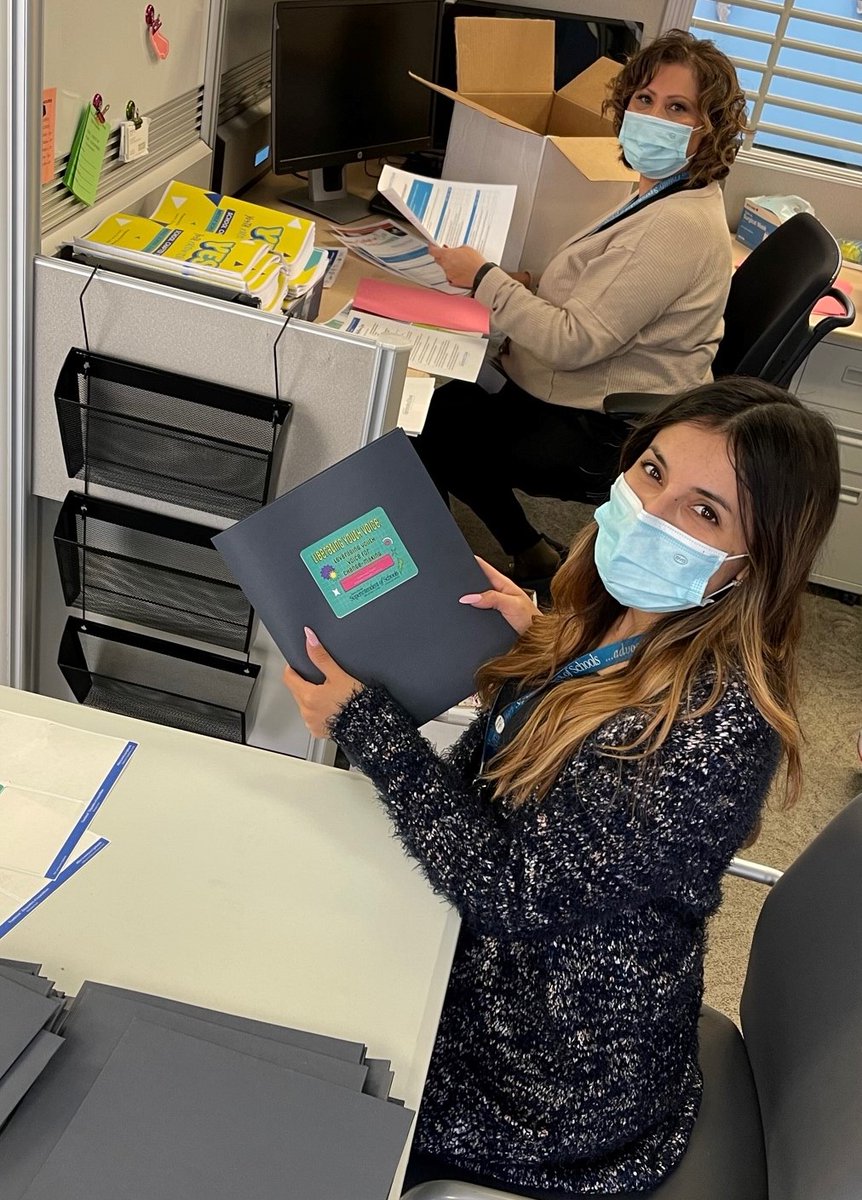 KernFYSCP's tweet image. We are gearing up for next week's @CISCSymposium &amp;amp; our presentation on amplifying the student voice of #fosteryouth &amp;amp; #homelessyouth! Cynthia &amp;amp; Yury are packing folders for our workshop attendees filled with great resources &amp;amp; information! #CISC2022