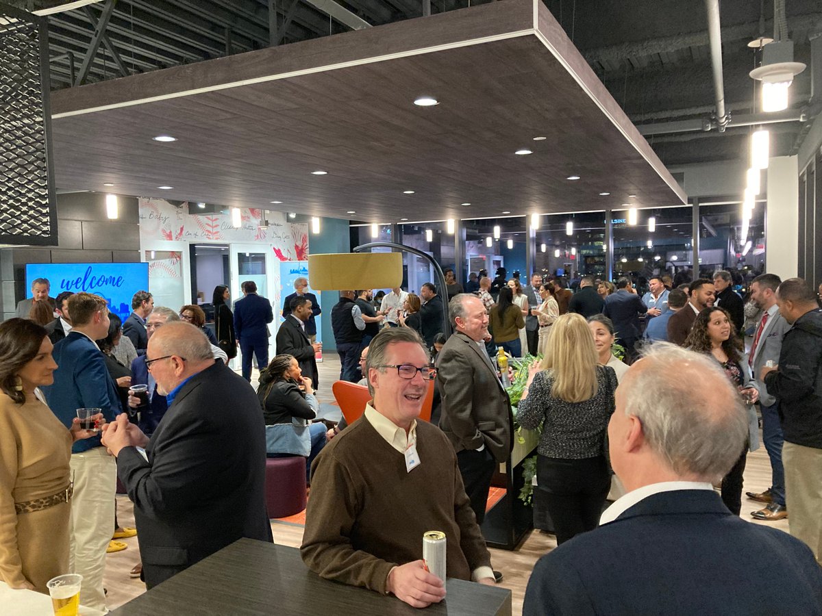 sparkstlouis's tweet image. It was so awesome to host the @HCCMetroSTL  for their Business After Hours event and meet their new President, Eduardo Platon! Thanks for choosing #SparkSTL for your event!