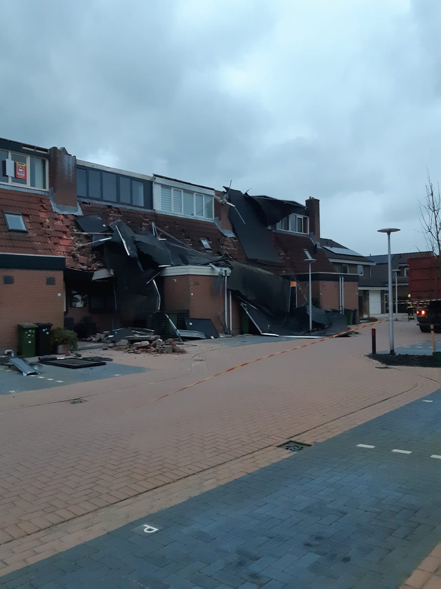 Melding vanwege vanwege stormschade De Elzen in Lekkerkerk