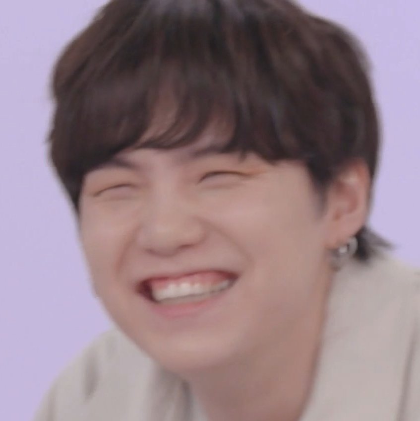 picstaegi_'s tweet photo. yoongi dizendo         yoongi ouvindo
"eu te amo"                 "eu te amo" https://t.co/aAeUSKhRJo