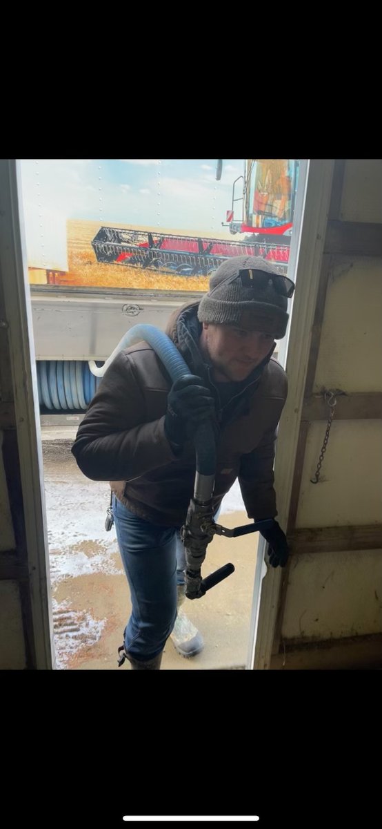 SunriseCoopOH's tweet photo. We are the leading CENEX #Grease &amp; #Lubricants supplier in Ohio. Ask how a #CENEX Bulk Oil System keeps your shop clean, with on-farm #delivery by #SunriseEnergy! https://t.co/oaBXYaNMHu
 
#WhySunrise #SunriseCooperative #bulkoil https://t.co/hIZoMs3zMp