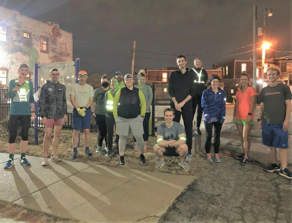 RunningNiche's tweet photo. Wednesday's night 5K run/walk was quite nice. The rain held off, and we all enjoyed a good time on the HandleBar patio. Today, Friday, we are open 10-6 with @runningnichebob and Jen here to fit you. https://t.co/Ks03ZhUgaU #fitexperts #runningniche #… https://t.co/sPBKE7L9fb https://t.co/bgsOlQLI8E
