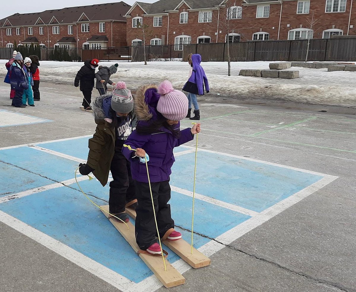 AnneJMacArthur1's tweet photo. Our students had a blast participating in #Carnaval games this week! They showed excellent teamwork and problem-solving abilities. More classes will have their #Carnaval day next week. ❄️☃️ #obstaclecourse #penguinmarch #plankwalk #snowmantarget @HaltonDSB https://t.co/oC8vVgRIlH