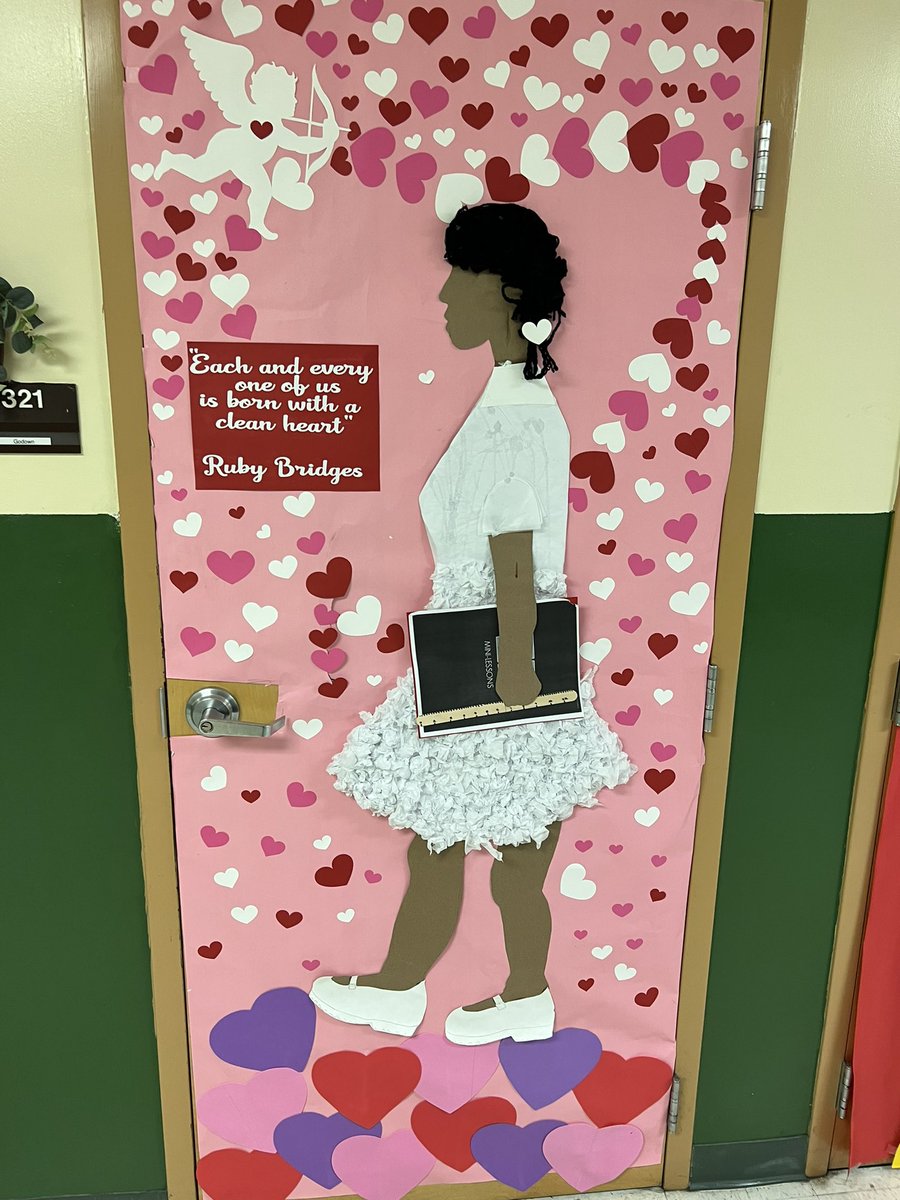 Lastly, here’s some more of our favorite displays across our building. Our students and teachers did a fantastic job with our Black History Month projects and competitions. Great job Knights! @galatop1 <a href="/CSUSAhq/">Charter Schools USA</a> <a href="/EddieRuiz531/">Eddie Ruiz</a> <a href="/CSUSAJonHage/">Jon Hage</a>