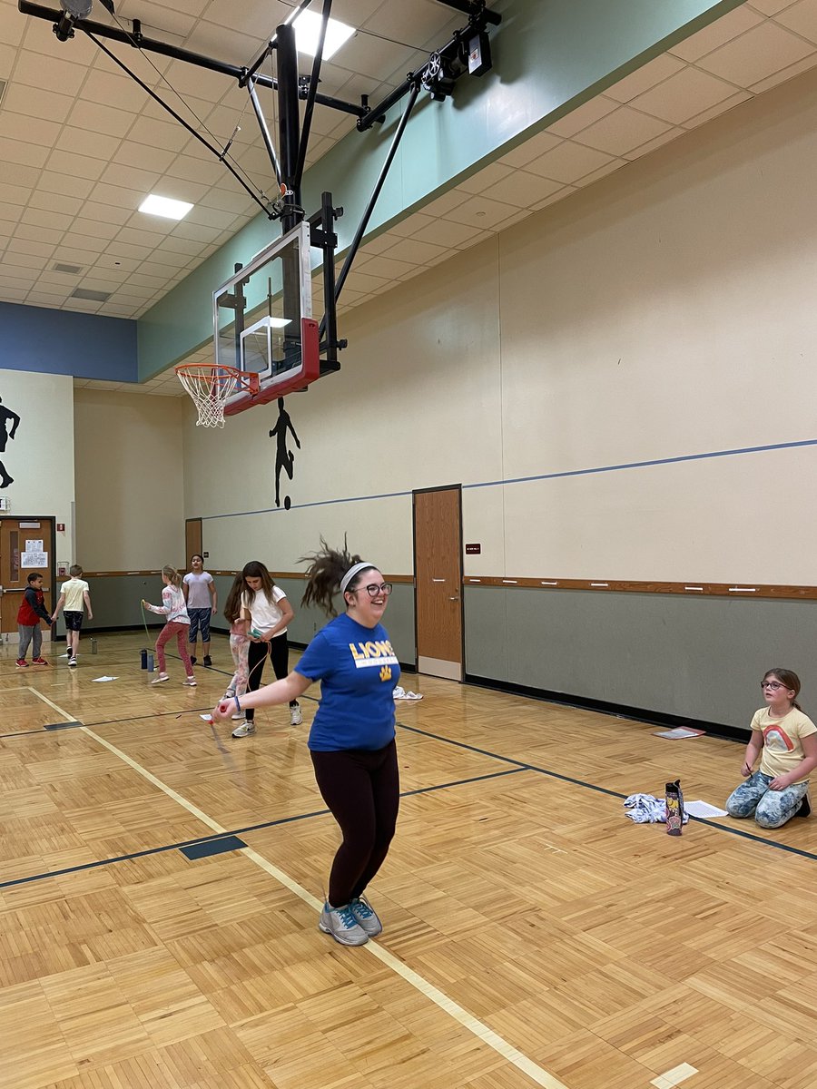 MrsBurkes_Class's tweet image. Yep, Mrs. B jump roped for heart today! I got a good 250 jumps in, partnering with third grader Maggie in Mrs. Hewitt’s class (and a few friendly contests with my 4ths!). @myccs