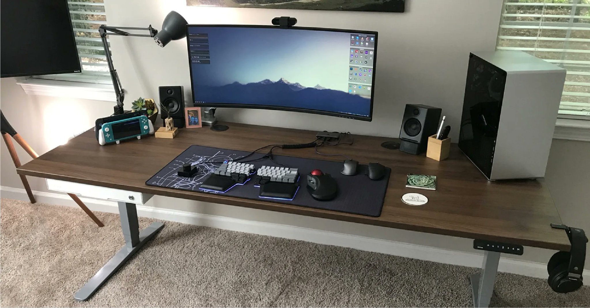 Uplift desk walnut deals