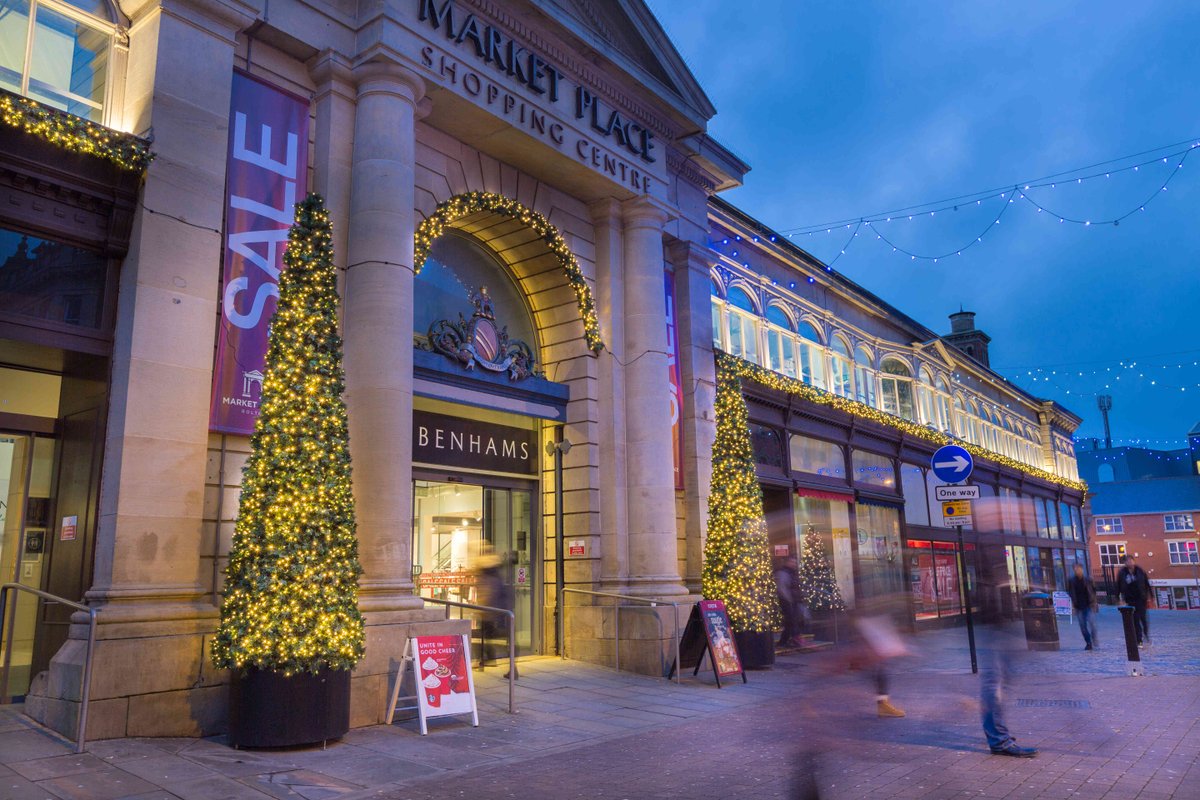 Christmas Decorators tweet media