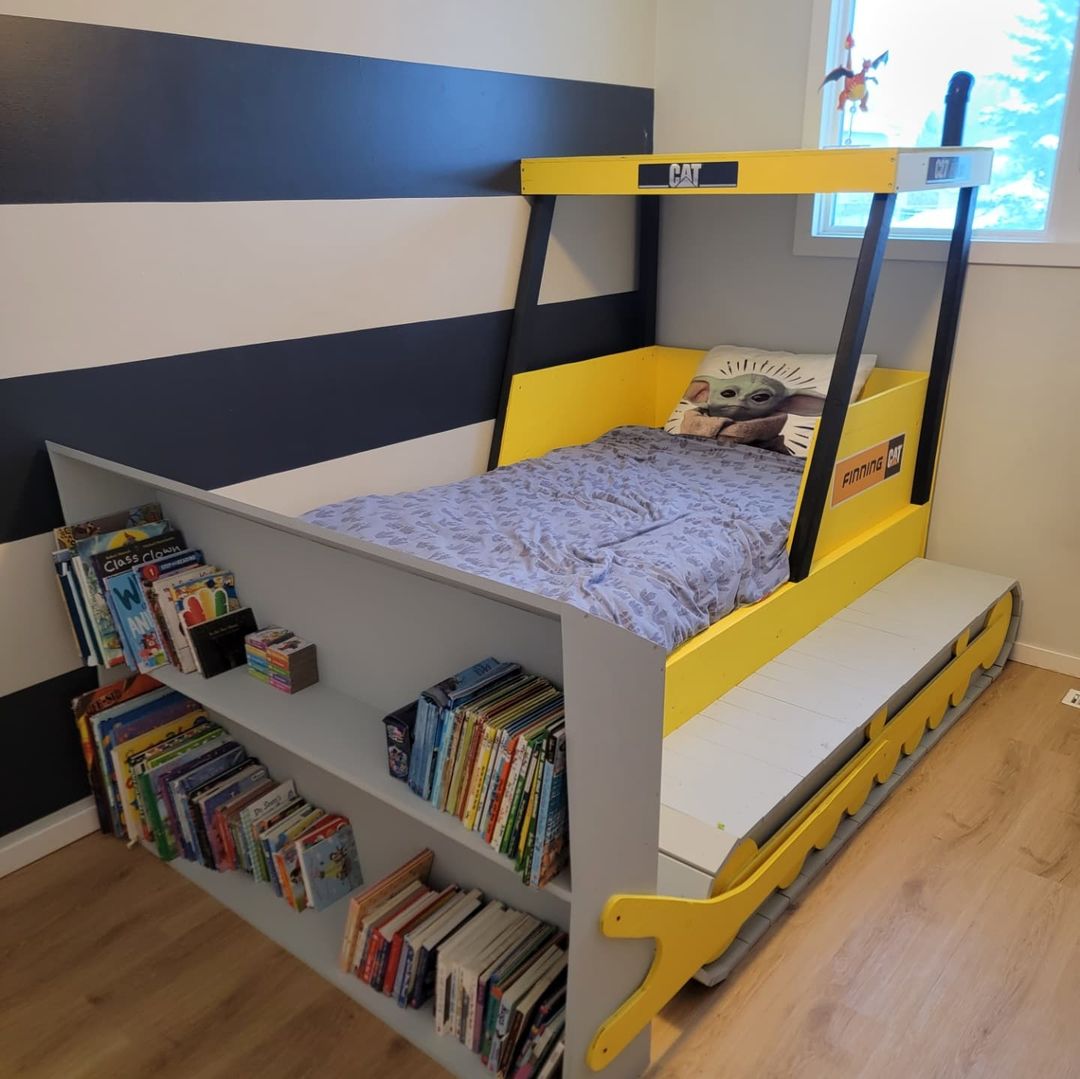 finningcanada's tweet photo. This is the coolest bed we've ever seen! Props to @berezi04 on Instagram for building this bed for his son. Dad of the Year! π
Thanks for letting us sharing this photo!
#Reshare #Repost #InstagramReshare #DIYBed #Finning #FinningCanada #FinningCa #Caterpillar #CatEquipment https://t.co/C37VwH22Au