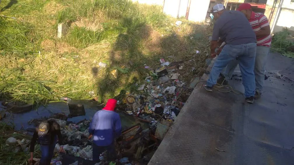 JohendersonG_'s tweet photo. Linares de mis amores, tengan todos la seguridad plena, que desde la Alcaldía Bolivariana Francisco Linares Alcántara estoy comprometido con todo mi equipo de trabajo en la construcción de un Municipio mejor para todas y todos, Ordeneme pueblo yo sabré cumplir! https://t.co/2lyJYcdAtE