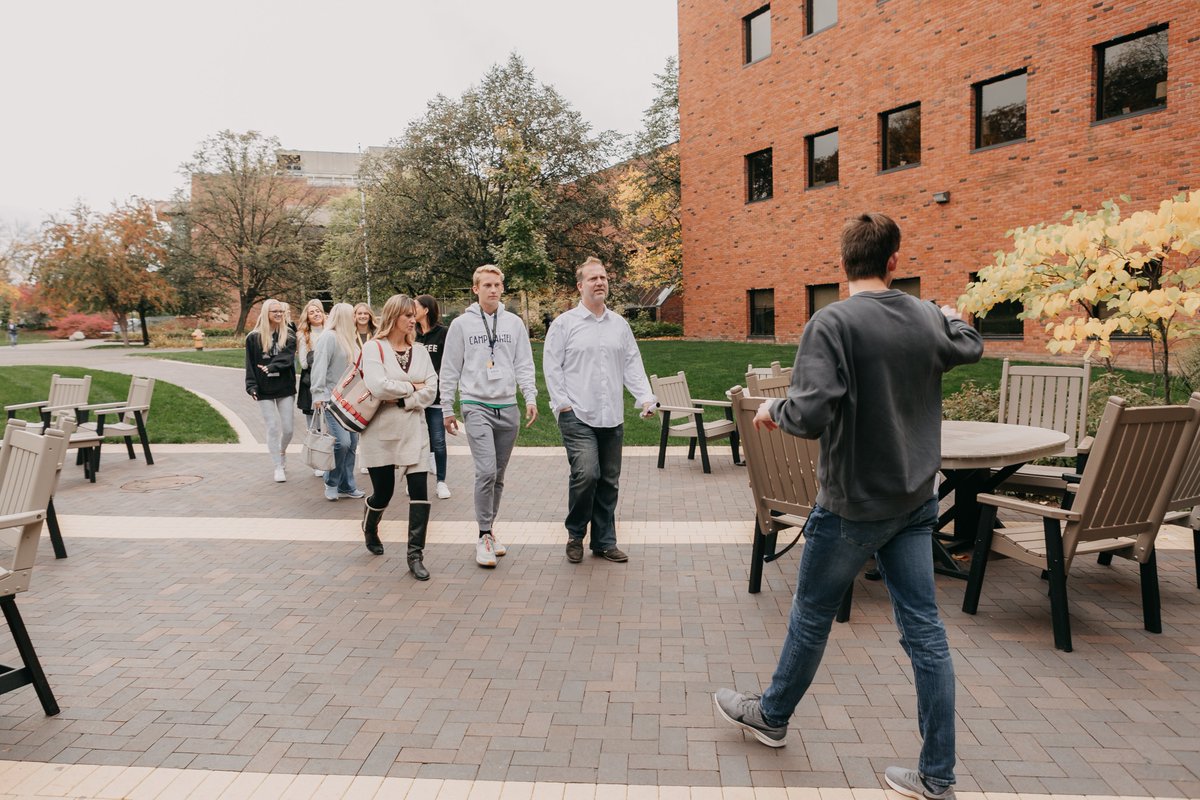 BethelU's tweet photo. Help us welcome the students and families attending the first Admitted Student Overnight Event of 2022! Special shoutout to the Arts &amp; Humanities scholarship applicants. We're thrilled to have you all on campus. 🦁 https://t.co/LJIzglSCxX
