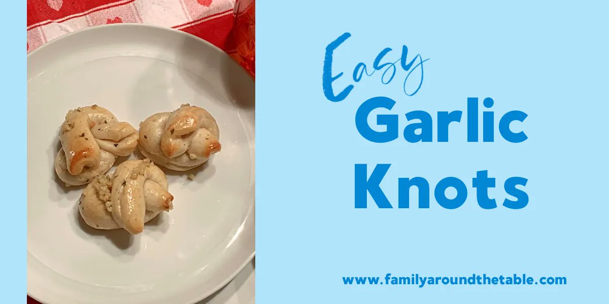 FamTable's tweet image. Easy Garlic Knots are the perfect accompaniment to pasta dishes, soups, stews, and chili. Or serve them as an appetizer with pasta sauce for dipping on game-day or family movie night. #easyrecipes #goodeats
 buff.ly/3H4FLcW