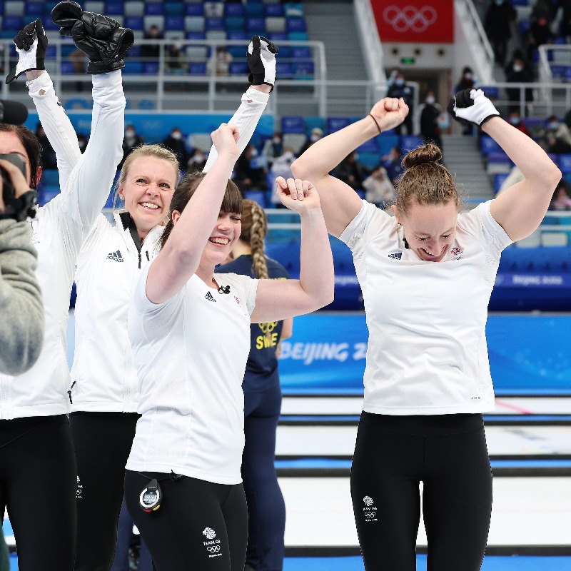 TeamGB's tweet photo. Another memorable day in the Ice Cube 🥌

Day 14 in review ⬇️

#TeamGB | #Beijing2022