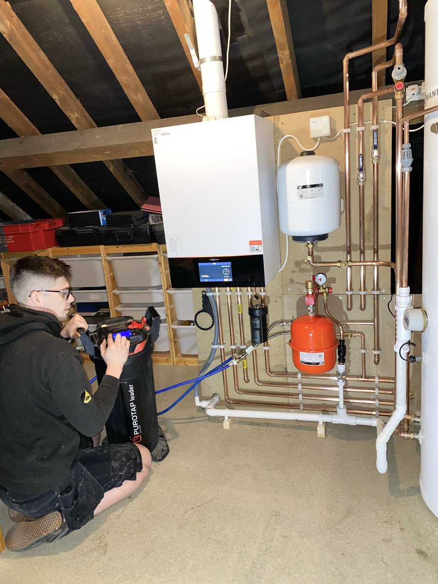 The team producing another quality installation.
@ViessmannUK