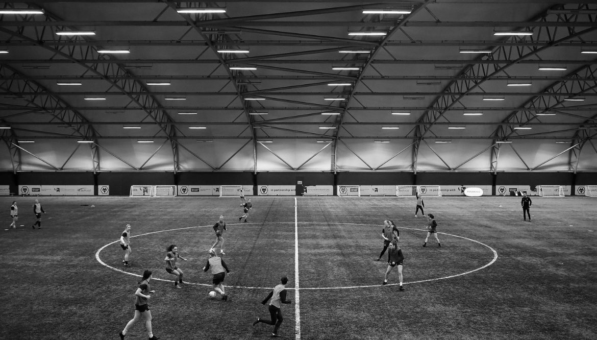 AndyJones_1's tweet photo. It’s a pleasure to work with this group this season @WolvesWomen https://t.co/MYCE7raATE