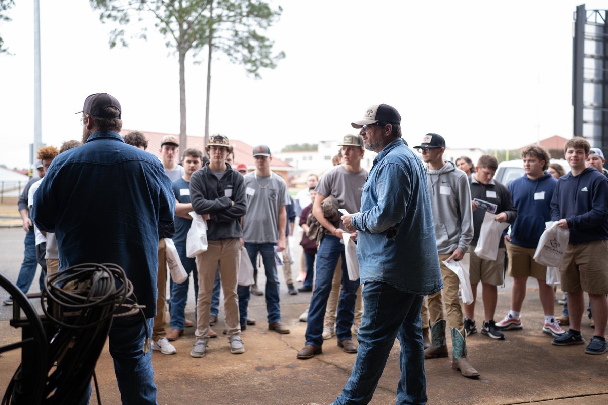 WildcatWayShow's tweet photo. Our instructors ROCKED it at CTE day yesterday! Almost 400 students were able to view our Career Center, Technology Center, and Physical Plant, and they also had the opportunity to hear directly from our program instructors. #prcc #cte #careerandtech #cteday #program https://t.co/fkzfTDKoU5