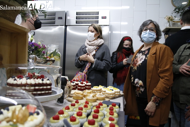 SArtvALDIA's tweet photo. 🍰 (FOTOS) | Berretes, el obrador de pastelería inclusivo, abre sus puertas en Salamanca 

➡️ https://t.co/kaLfTWUPeF https://t.co/MeyBu0SUG7