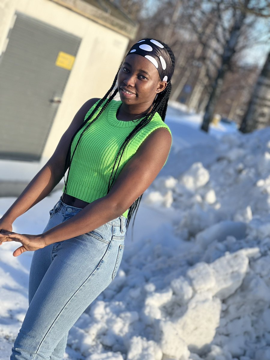 Jane_lifediary's tweet photo. Black shines just that you don’t seem to notice 😍😍😍proudly igbo girl https://t.co/uazYxoc7JX
