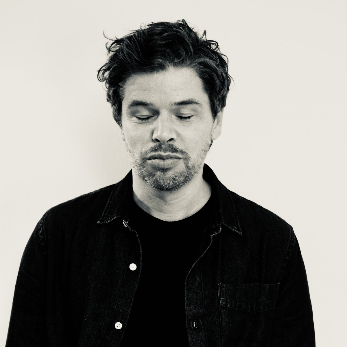 emlo803's tweet photo. Chilled storytelling with a French lilt from South Wales with love https://t.co/NyLBVbTyNT #NewMusicFriday #beats #wales #bandcamp #songwriting https://t.co/lLLb1vSvWS