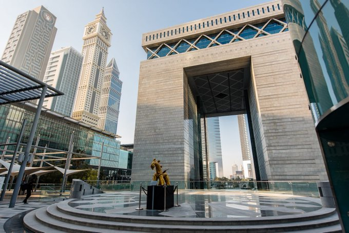 MichNLcrytpo's tweet photo. UAE a pioneer in architecture is playing with cryptocurrency.

'The United Arab Emirates (UAE) is setting the stage for a push to attract crypto companies'

Read more on how Dubai World Trade Centre is planning to become a crypto regulator in the UAE. https://t.co/9c669Eks0h