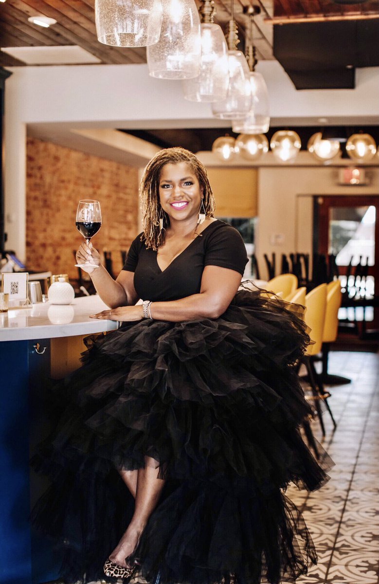 success_wine's tweet photo. Beautiful Ladies always enjoy @success_wine order yours now at https://t.co/c3GcXDVA5X #successwine #success https://t.co/RXDQs3caZA