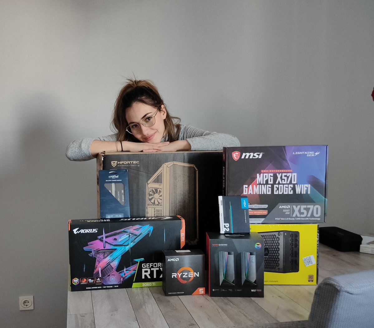 Pyvoine7's tweet image. ¡Ha habido cambios! 
¿Queréis ver cómo ha quedado? 😍