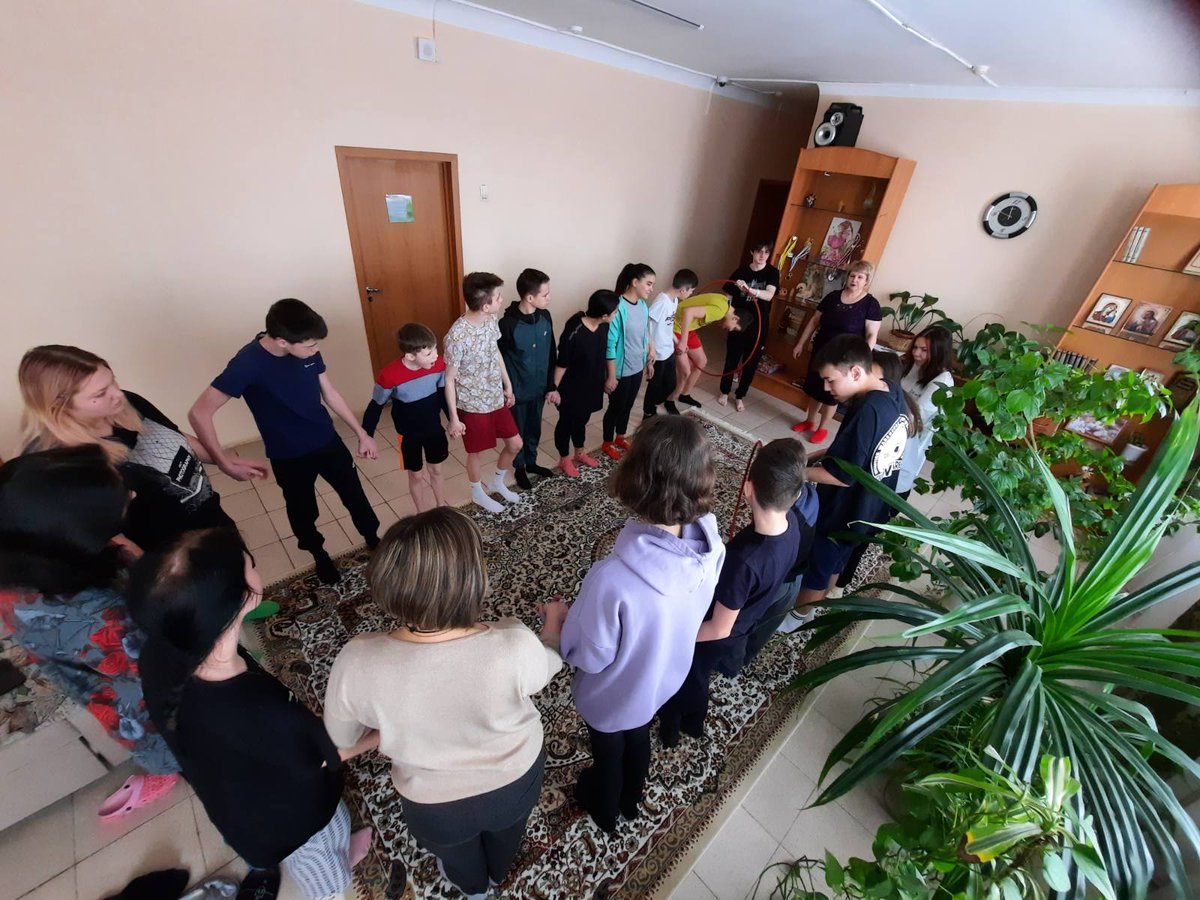 edinstvo20151's tweet photo. Ну а лучшей психологической разгрузкой является прогулка и катание с горки. Ежедневные прогулки заряжают энергией, прибавляют бодрости духа и повышают иммунитет и аппетит. Будьте здоровы! https://t.co/s1cVjXJags