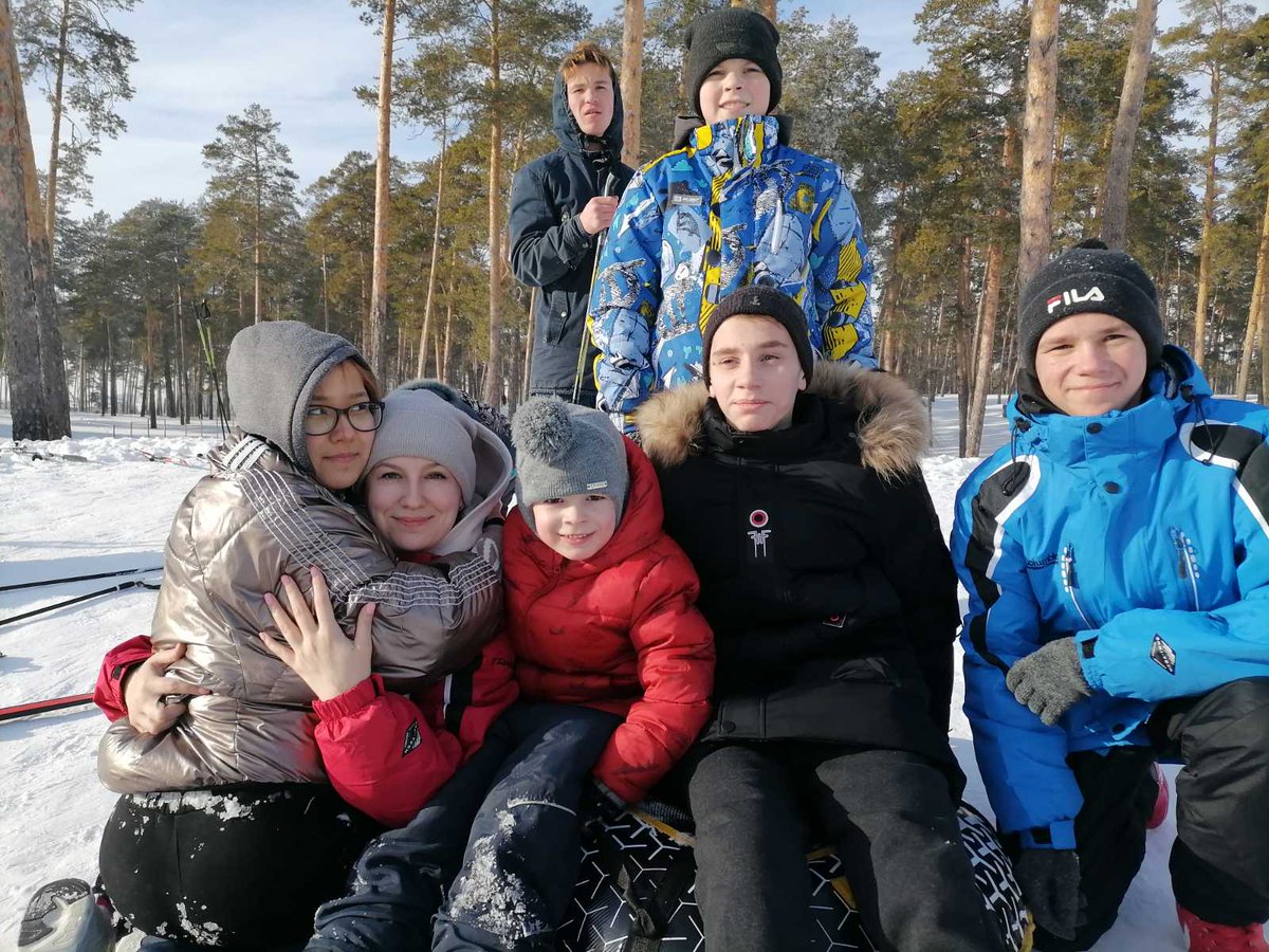 edinstvo20151's tweet photo. Ну а лучшей психологической разгрузкой является прогулка и катание с горки. Ежедневные прогулки заряжают энергией, прибавляют бодрости духа и повышают иммунитет и аппетит. Будьте здоровы! https://t.co/s1cVjXJags