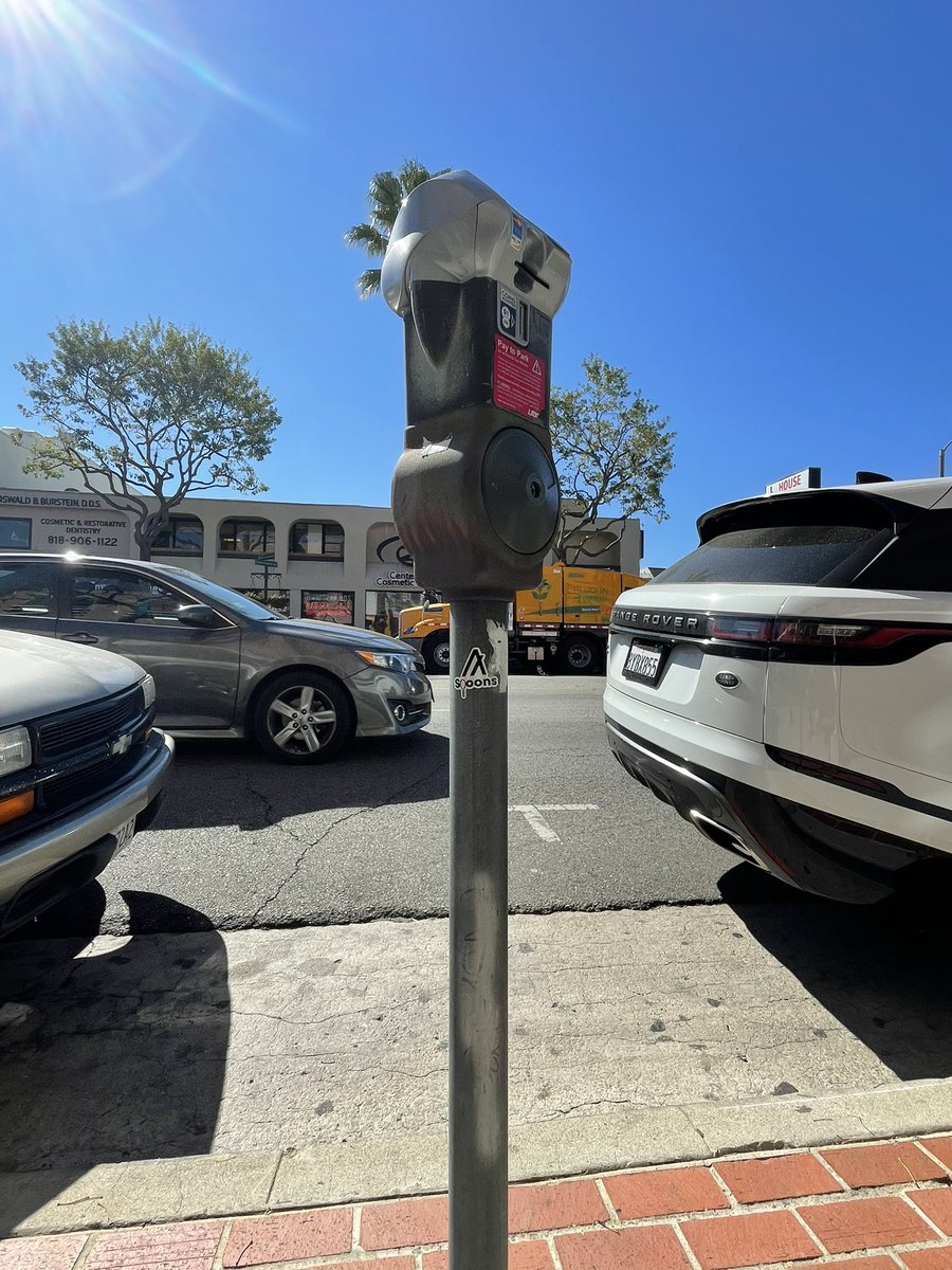 Plastering #AlgoSpoon stickers on Ventura BLVD today #Algo #Algorand #NFT #VenturaBlvd