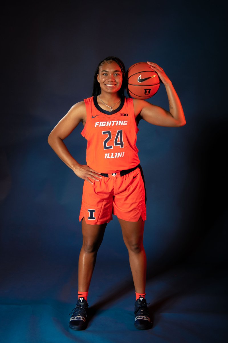 Wishing a very happy birthday to <a href="/AdaliaMckenzie/">Adalia McKenzie</a> 🥳

#Illini
