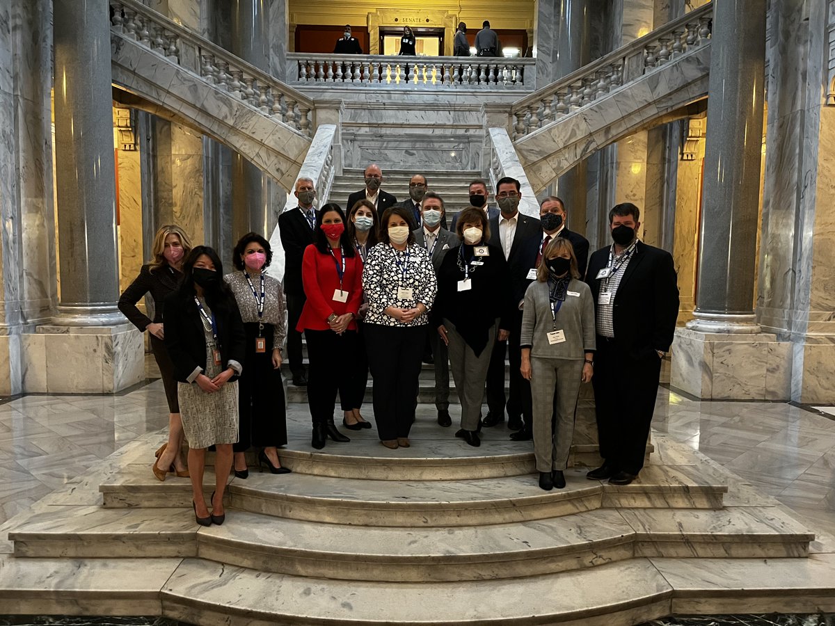 Synchrony_HS's tweet photo. Synchrony Health Services was proud to sponsor the 2022 Kentucky Association of Healthcare Facilities @KAHCF1 Day in Frankfort. Our very own Hannah Bruenderman was leading the charge!
#KAHCF #Advocacy https://t.co/B3BwEzxtW6