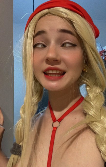 hace un par q no subia una con cara de retardada xd https://t.co/7f59lNTrXA