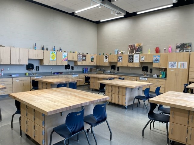 JRA_Architects's tweet photo. The new East Hardin Middle School was looking great during a recent site visit! 

#JRAArchitects #JRADesigns #EnlivenedDesign https://t.co/54R4F2Zpy6