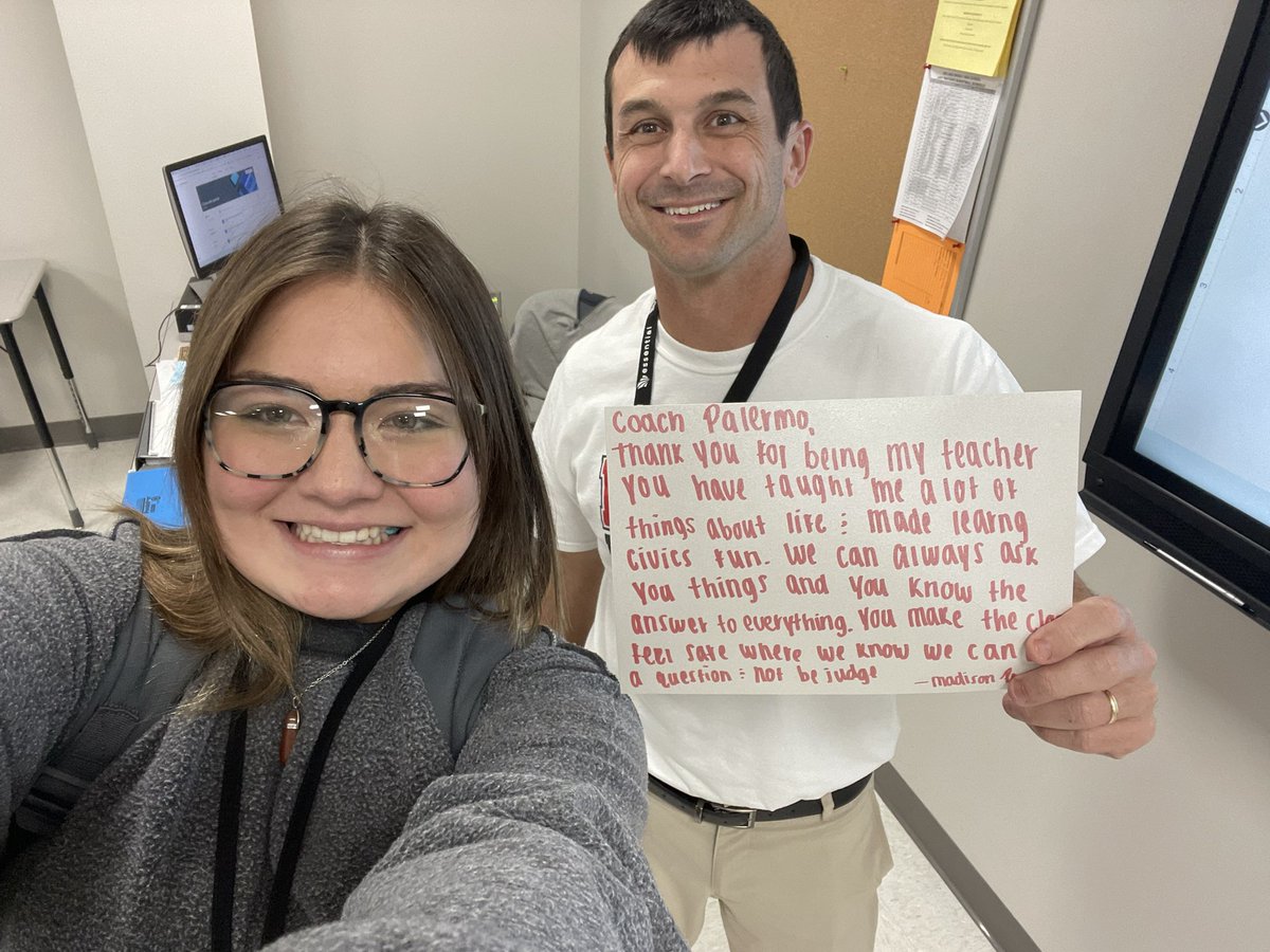 _madisonleslie's tweet photo. ed rising week to the teachers who help us @2018LATOY @Coach_Palermo @EdRisingLa https://t.co/7ZXCWORKpo