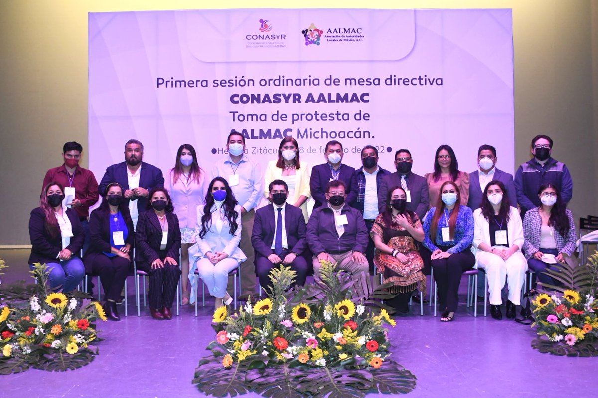 AALMAC_Mx's tweet photo. Con el objetivo de dar voz a los cabildos y fortalecer su acción en el ayuntamiento, en favor del desarrollo y progreso de los municipios mexicanos, sindicas(os) y regidoras(es) progresistas de la #CONASYR, se  reúne en el municipio de #Zitacuaro, Mich.

#SomosAALMAC https://t.co/HndpW4fDj4