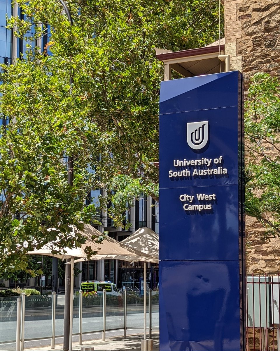 RafidSultanul's tweet photo. A new beginning
#UNISA #master_of_architecture https://t.co/WnD70cwG8j