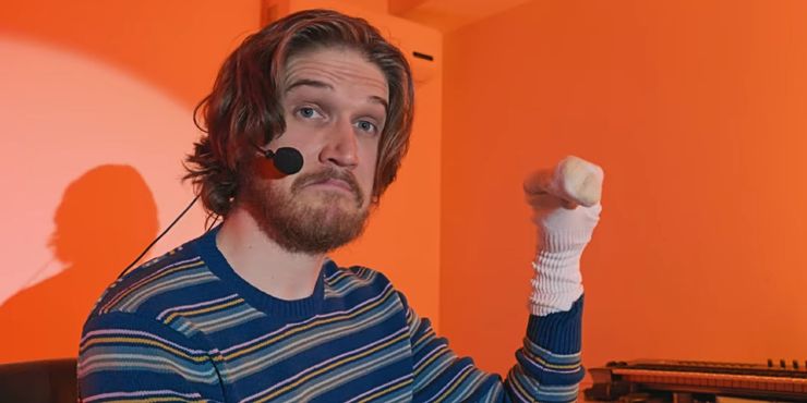 Bo burnham inside. бо бёрнем 2021. бо бернем фильм 2021. бо бернем: дома (2021). Bo burnham inside.