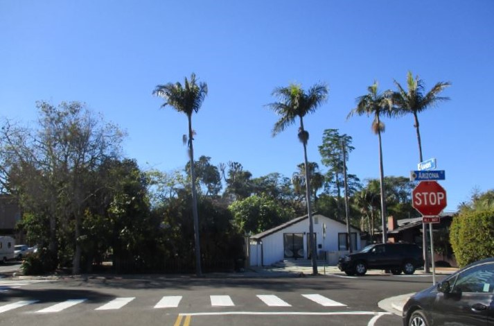 SANDAG's tweet photo. ππ½ This month, crews made significant progress on the #GeorgiaMeadeBikeway & #LandisBikeway in the @CityofSanDiego. Crews will continue installing permanent striping & signage this month. Learn more in our February eblast: https://t.co/eEpizPEgYI
π² #GObyBIKEsd #TransNetSD https://t.co/N2VppbHykI
