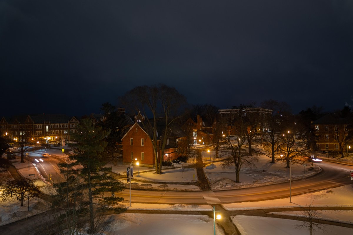 michiganstateu's tweet photo. Goodnight, Spartans. 💚 https://t.co/VmsqLsrhHb