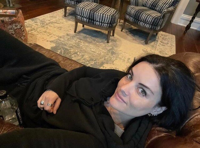CivilianCarter's tweet photo. Woman of extraordinary beauty, the most rare &amp; radiant maiden, Skin soft as silk, eyes like precious gems, hair that tosses joyfully in the wind. laughter like cherubs singing in the breeze.... and she can kick my ass about 17 different ways &amp; not break a sweat @MilaMidnight https://t.co/AhNHkswpqC