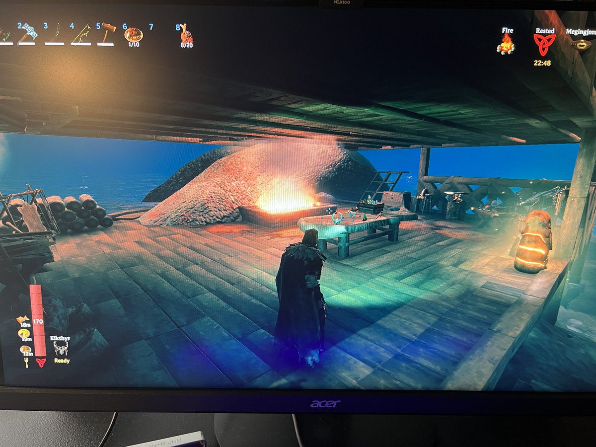 plusultrapotat's tweet image. Still one of my favorite @Valheimgame builds. No mods, all vanilla. Love this game so much. The hours of joy it has brought in my life!! #BuildotMonth #GamerMom #VikingFun